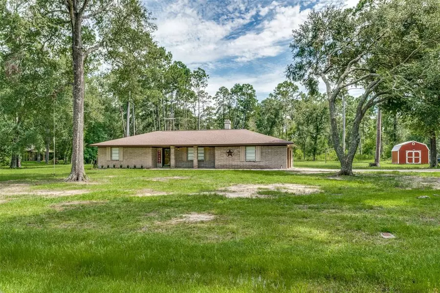 440 Pine Hollow RD, Wallisville, TX 77575