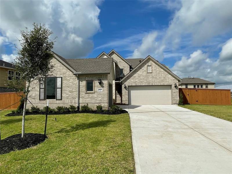 2807 Mackinac Bay DR, Texas City, TX 77568