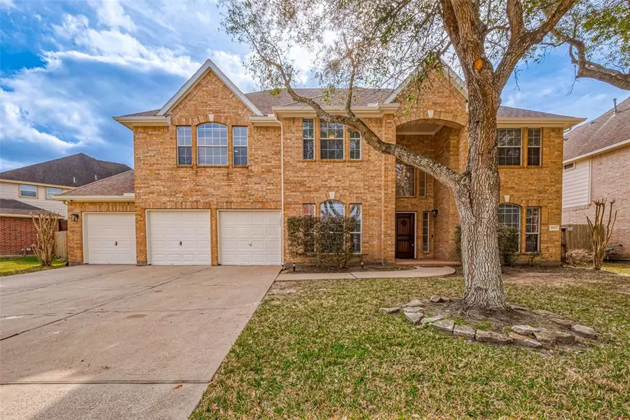 3902 Houston Lake DR, Pearland, TX 77581