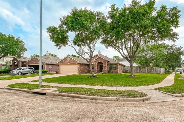 Sugar Land, TX 77479,5402 Rosehaven CT