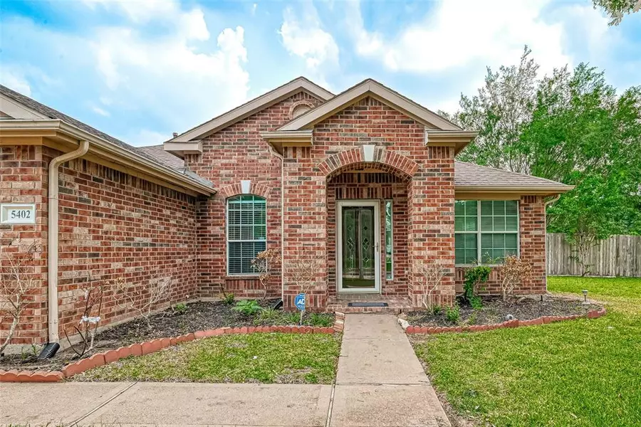 5402 Rosehaven CT, Sugar Land, TX 77479