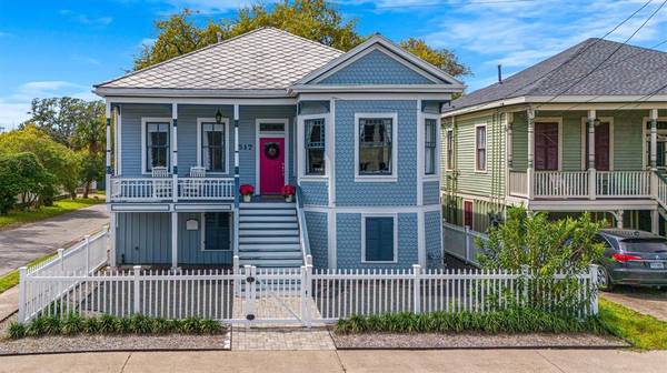 1517 33rd ST, Galveston, TX 77550