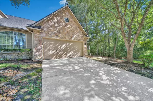 Spring, TX 77382,2 Valley Oaks CIR