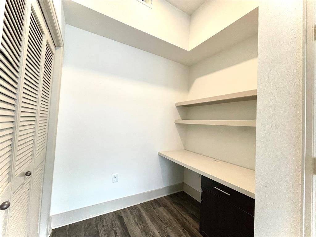 Houston, TX 77002,2222 Smith ST #335