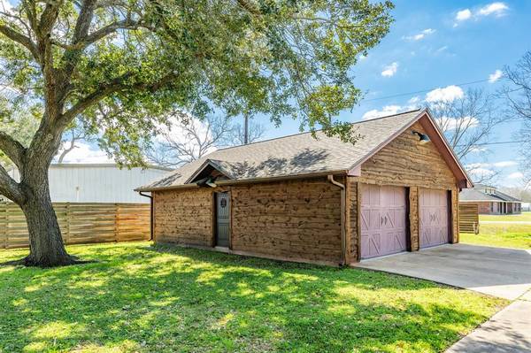 Brazoria, TX 77422,345 County Road 461b