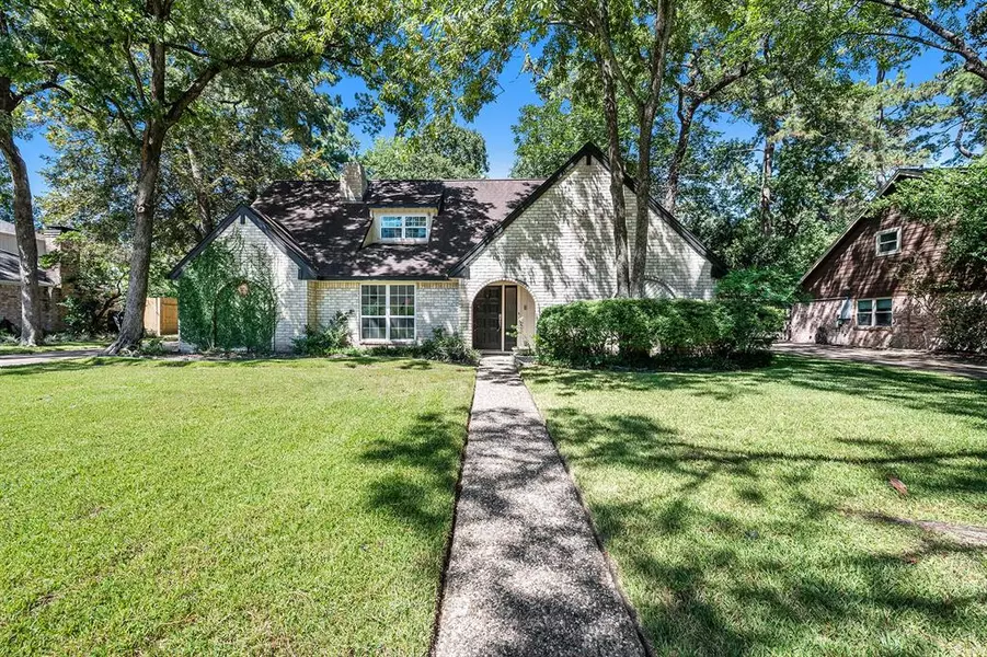 5922 Lodge Creek DR, Houston, TX 77066