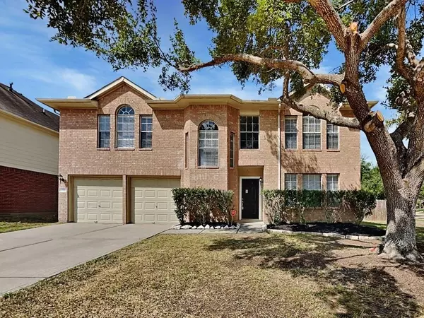 16906 Driver LN, Sugar Land, TX 77498