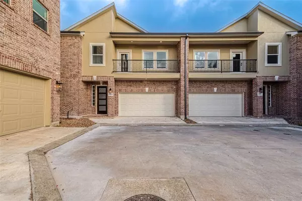 Houston, TX 77043,11002 Upland River DR