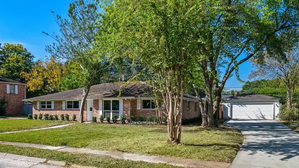 Houston, TX 77042,2410 Walnut Bend LN