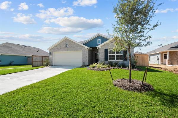 5237 Fleming ST, La Marque, TX 77568