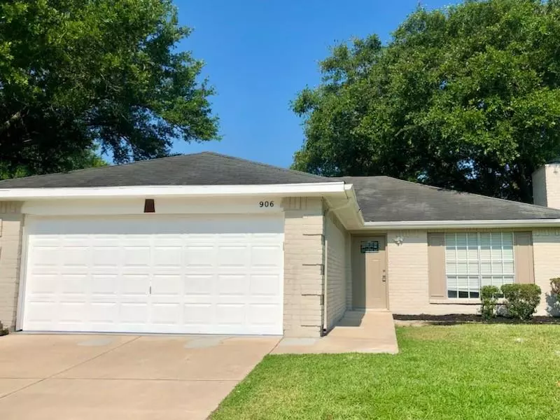 Pearland, TX 77584,906 Postwood LN