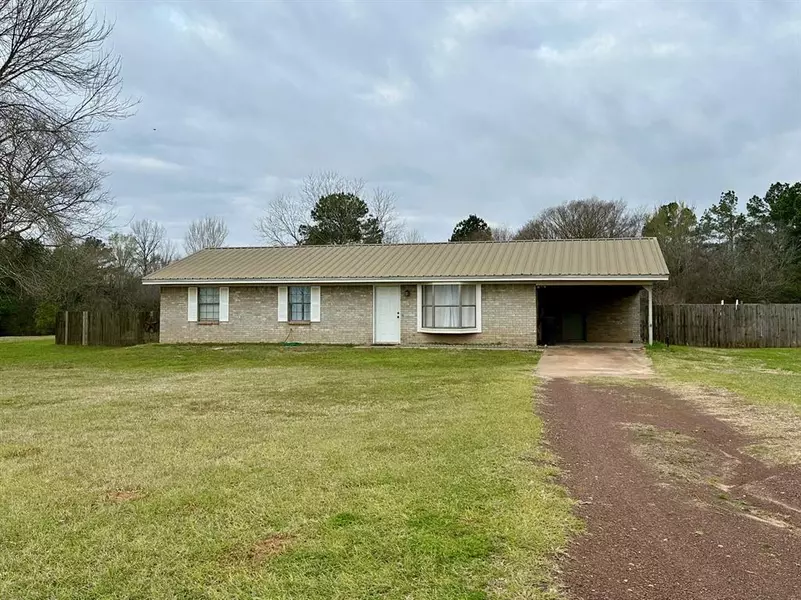 2035 County Road 1610, Crockett, TX 75835