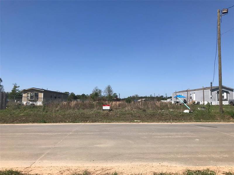 248 Road 5043, Cleveland, TX 77327