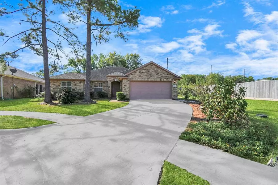 12627 Mesquite Hollow LN, Sugar Land, TX 77478