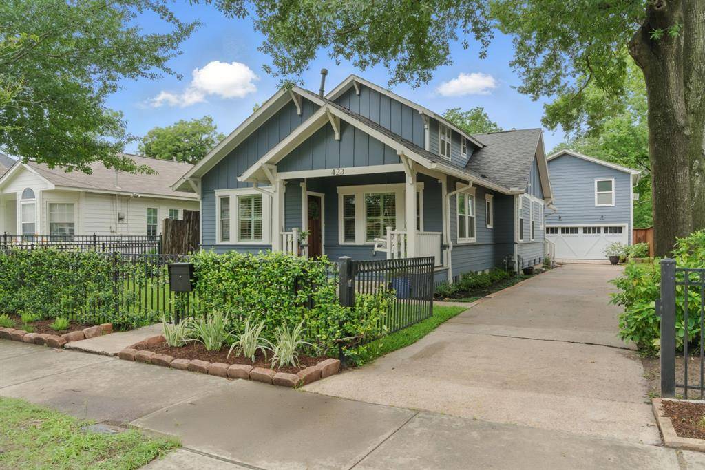 423 Pecore ST, Houston, TX 77009