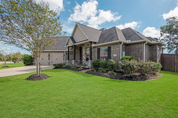 Clute, TX 77531,103 Lakeshore CT