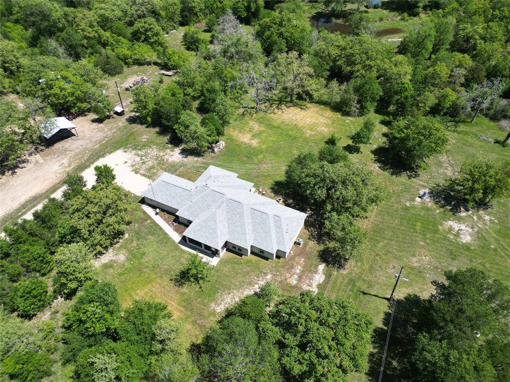 2755 Overlook RD, Caldwell, TX 77836