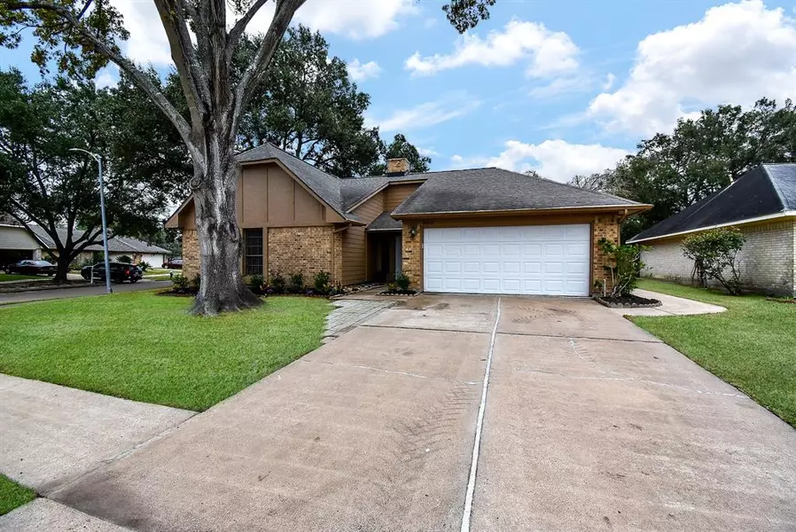 9507 Chalford DR, Houston, TX 77083