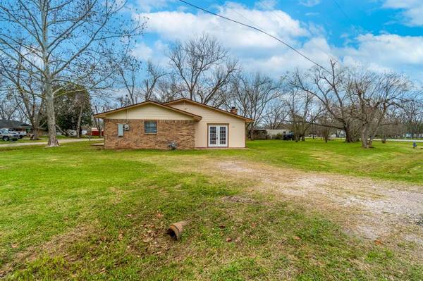 Clute, TX 77531,1339 E Kyle RD