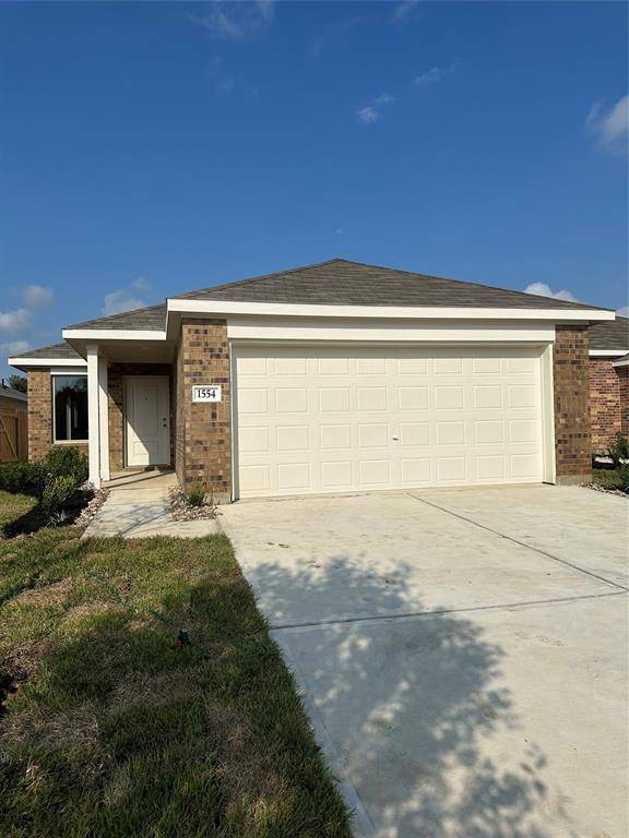 1554 San Sebastien DR, Conroe, TX 77301