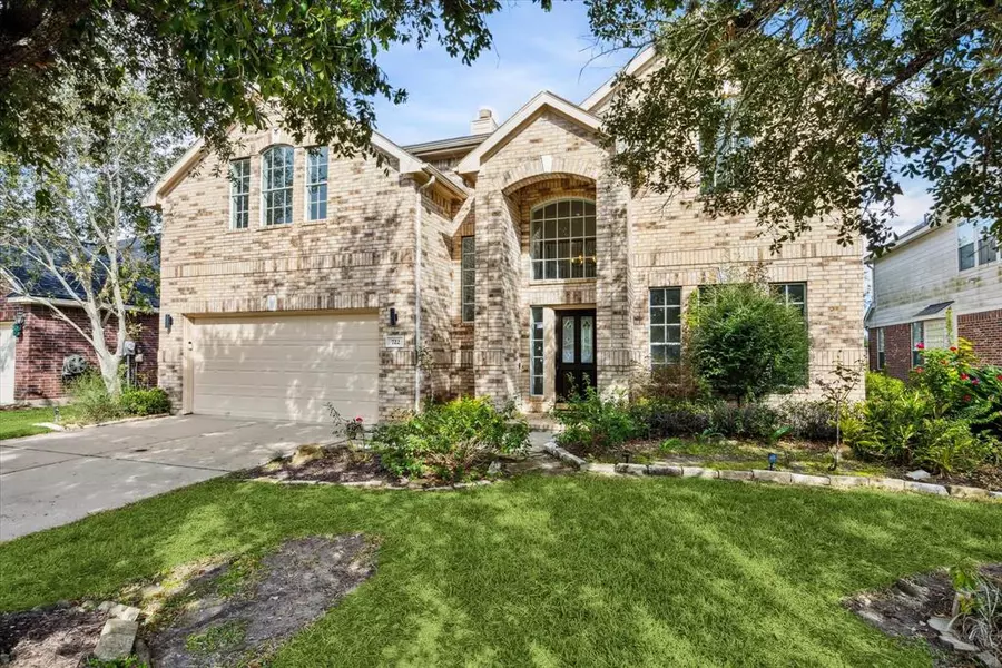 722 N Elder Grove DR, Pearland, TX 77584