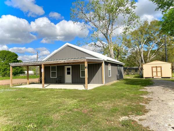 99 Elizabeth DR, Selkirk, TX 77414