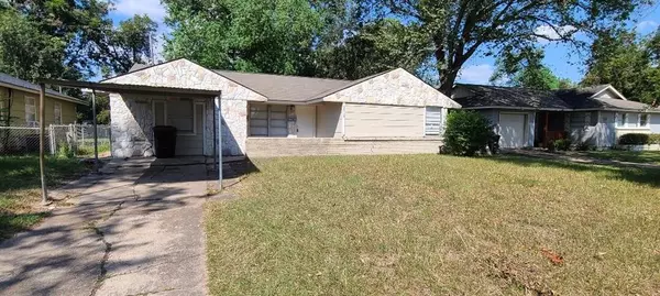 5615 Simsdale ST, Houston, TX 77033