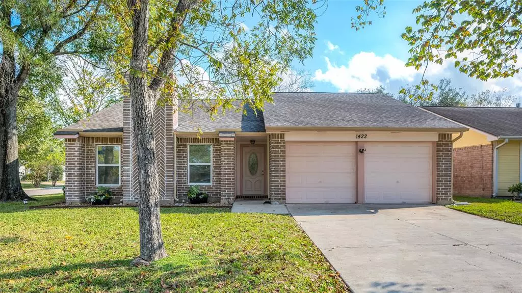 1422 Vickery DR, Sugar Land, TX 77498