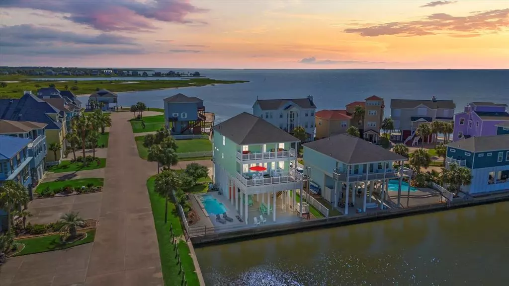 3728 Sabrina, Galveston, TX 77554