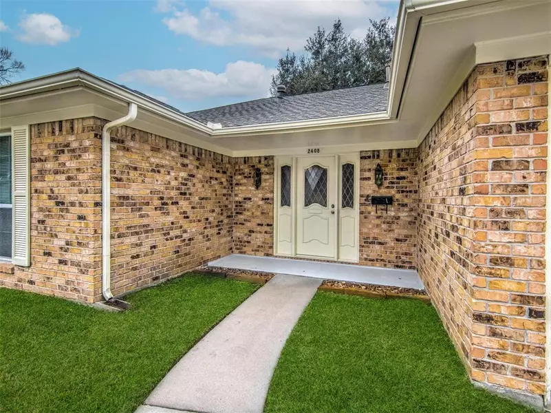 2408 Jacquelyn DR, Pearland, TX 77581