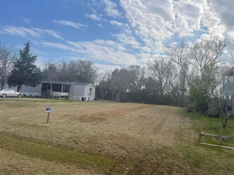 5817 Florida Avenue, Hitchcock, TX 77563