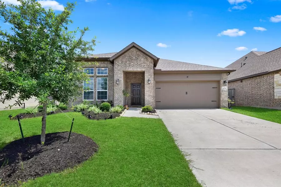 14018 Lago Creek CT, Rosharon, TX 77583