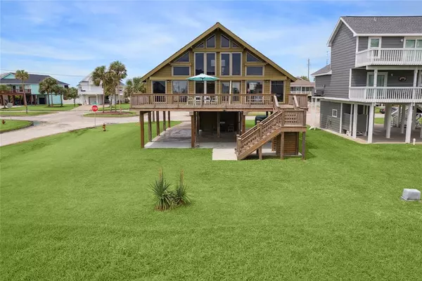 13839 Pirates Beach BLVD, Galveston, TX 77554