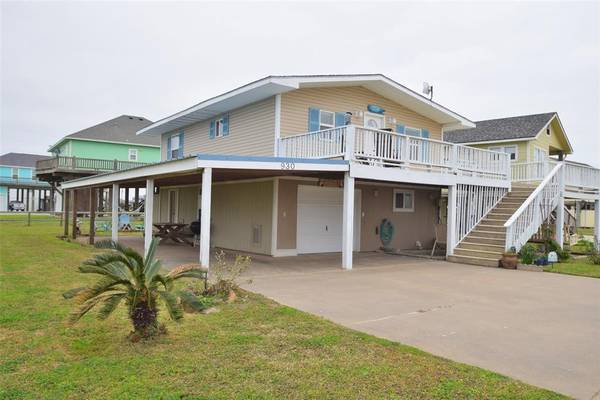 930 WESTVIEW, Crystal Beach, TX 77650