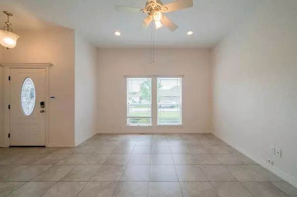 Angleton, TX 77515,924 Rosewood