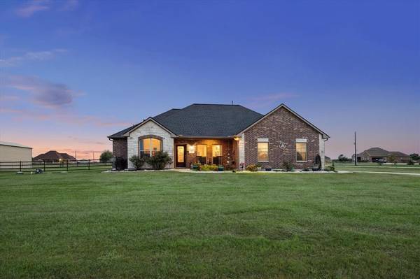 5617 Pioneer TRL, Sealy, TX 77474