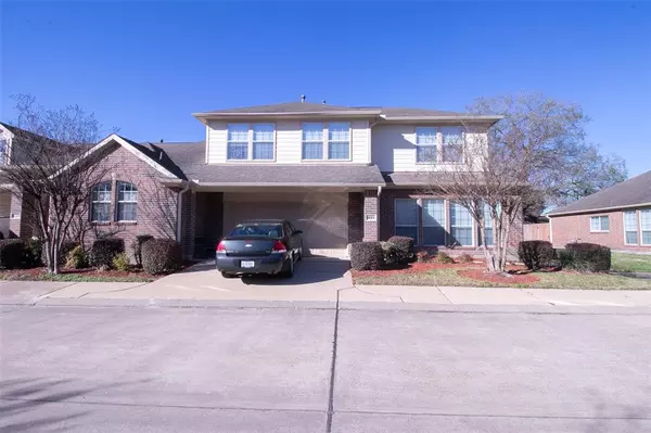 1523 Village Townhome DR, Pasadena, TX 77504