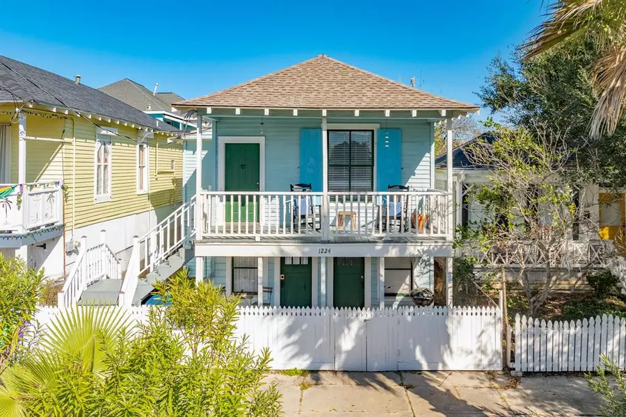 1224 Avenue M, Galveston, TX 77550