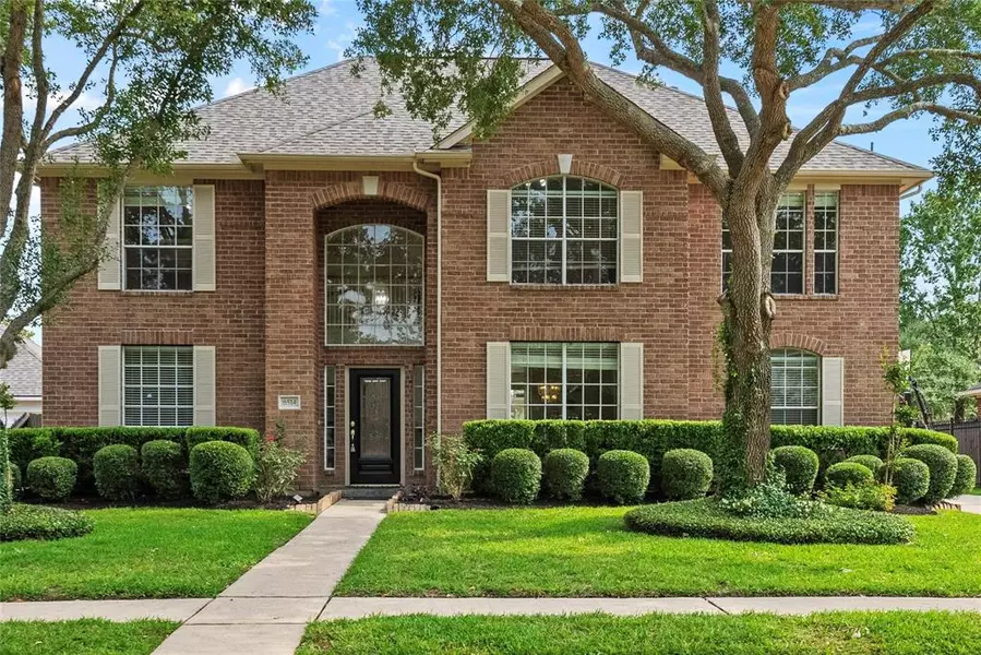 8514 Beacon Bend LN, Pearland, TX 77584