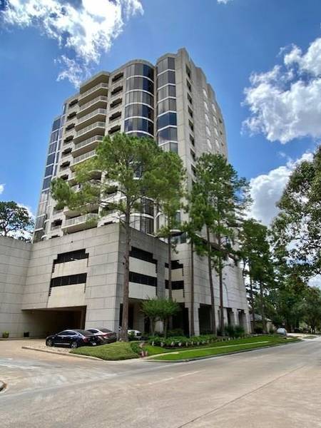 150 Gessner RD #5D, Houston, TX 77024