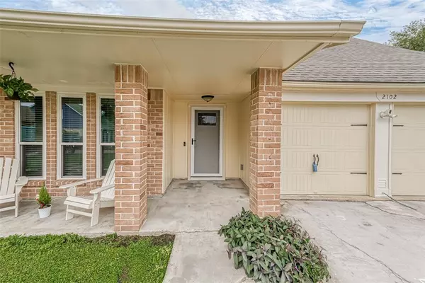 Sugar Land, TX 77478,2102 Chesswood CIR