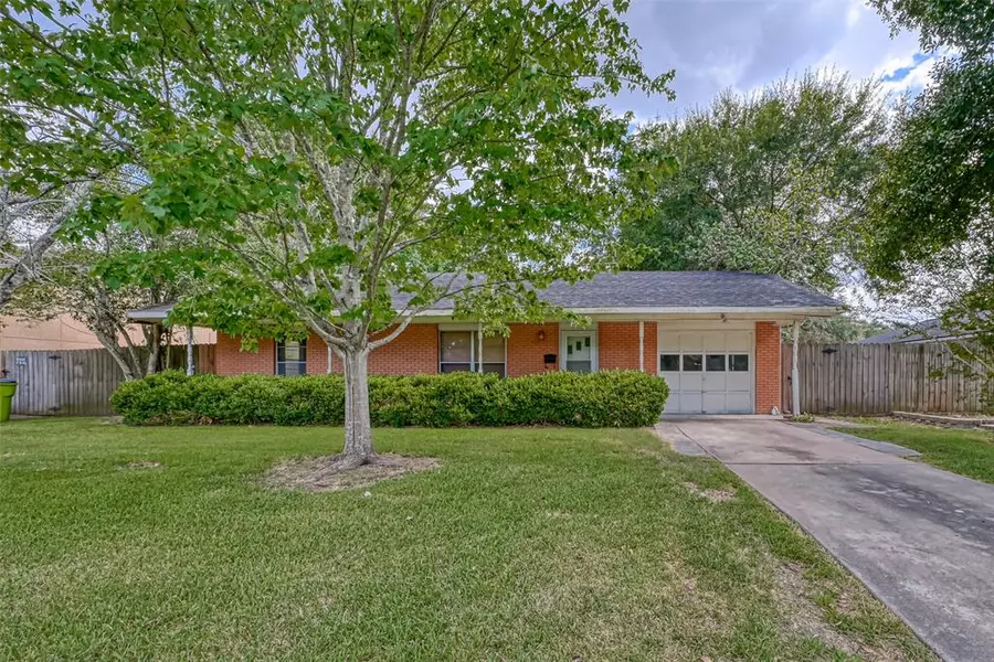 1216 Walger AVE, Rosenberg, TX 77471