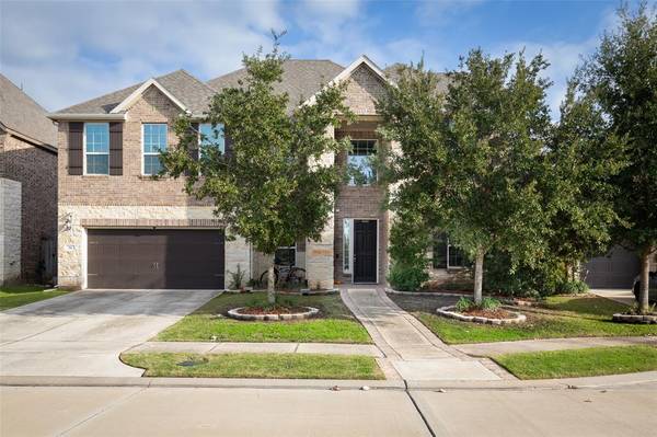 14 Monarch Court CT, Sugar Land, TX 77498