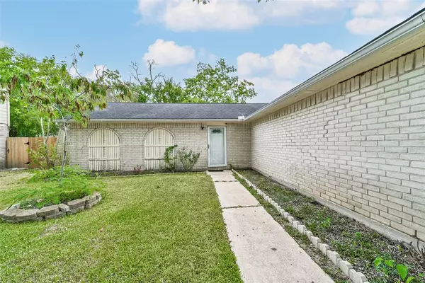 Houston, TX 77489,15838 Gatebriar DR