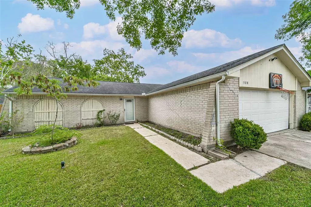 Houston, TX 77489,15838 Gatebriar DR