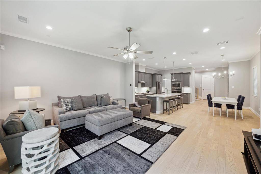 Houston, TX 77019,408 W Pierce ST