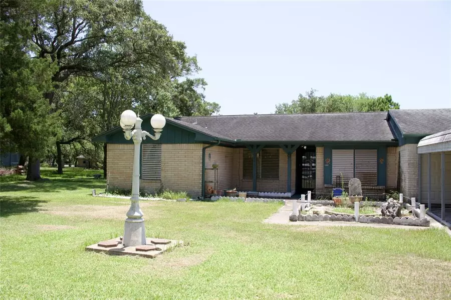 10601 N Morningview, Santa Fe, TX 77510