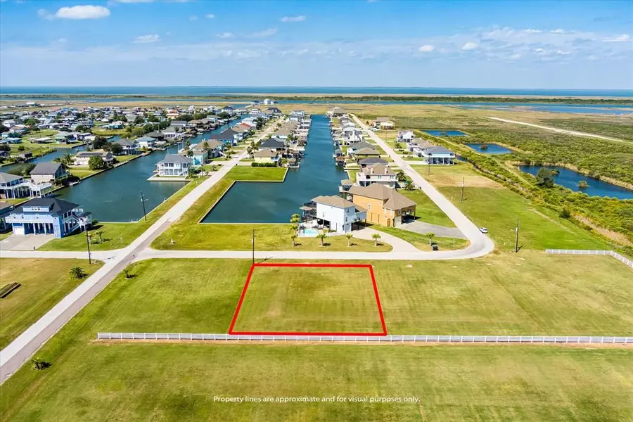 1190 Waterview LN, Crystal Beach, TX 77650