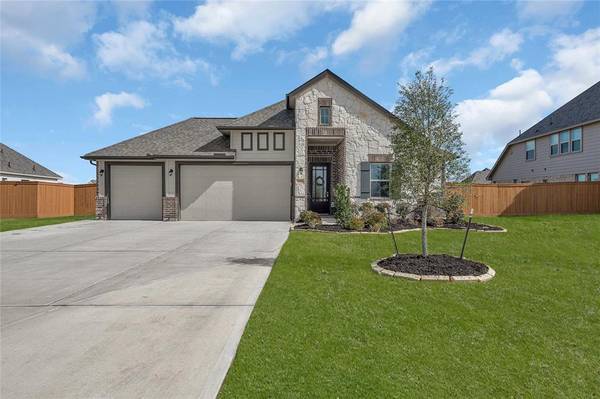 150 Valley Ranch TRL, Dayton, TX 77535