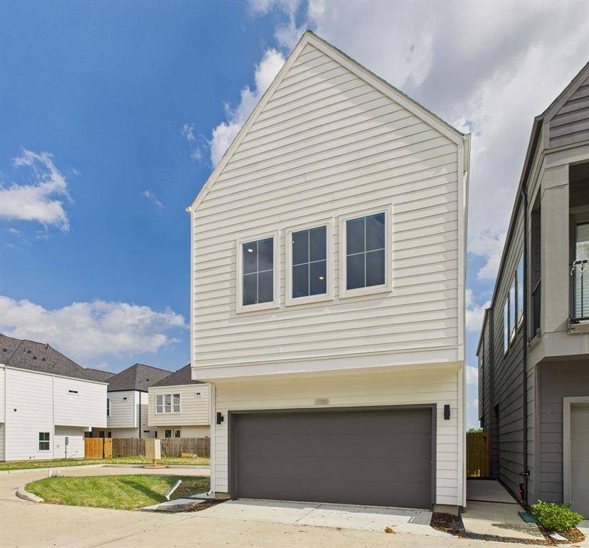 2704 Jensen Creek LN, Houston, TX 77026